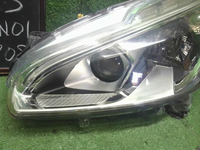 【中古】プジョー 208 ABA-A9HN01 左ヘッドランプ ライト  自社品番250503