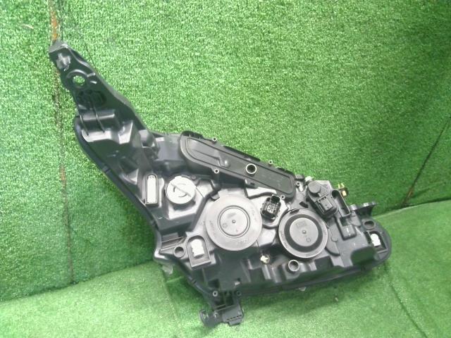 【中古】プジョー 208 ABA-A9HN01 左ヘッドランプ ライト  自社品番250503