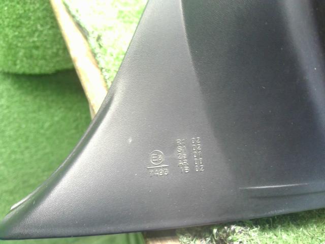 【中古】プジョー 208 ABA-A9HN01 右テールランプ  自社品番250503