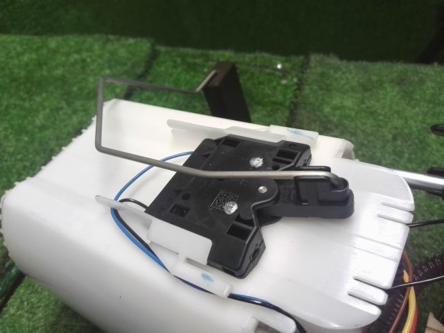 【中古】プジョー 208 ABA-A9HN01 フューエル 燃料ポンプ  自社品番250503