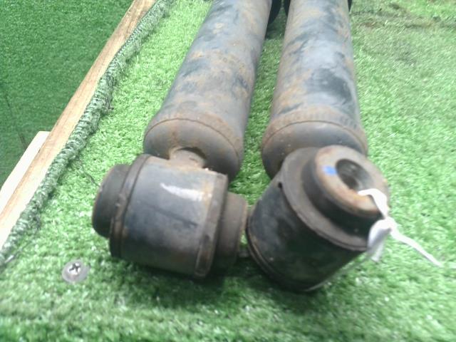 【中古】プジョー 208 ABA-A9HN01 リア ショックアブソーバーセット  自社品番250503