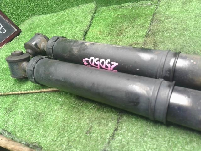 【中古】プジョー 208 ABA-A9HN01 リア ショックアブソーバーセット  自社品番250503