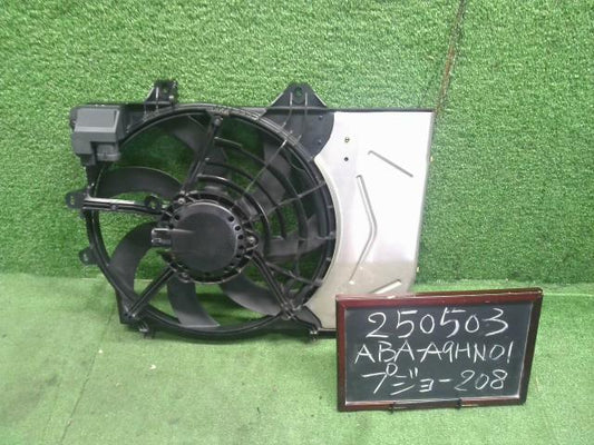【中古】プジョー 208 ABA-A9HN01 電動ファン シュラウド   自社品番250503