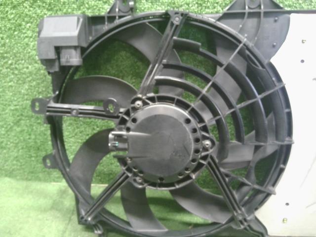 【中古】プジョー 208 ABA-A9HN01 電動ファン シュラウド   自社品番250503