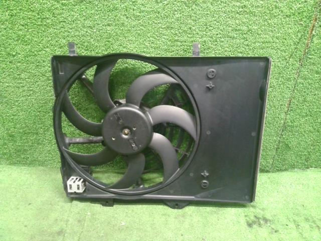【中古】プジョー 208 ABA-A9HN01 電動ファン シュラウド   自社品番250503