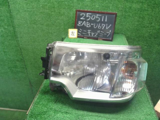 【中古】ミニキャブミーブ ZAB-U67V 左ヘッドランプ　ヘッドライト 8301C471  自社品番250511 W37
