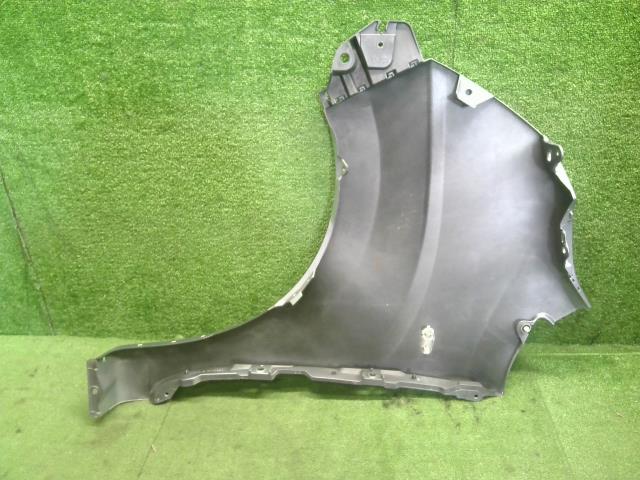 【中古】ムーヴ DBA-LA160S 右フロントフェンダー 53811-B2870- 自社品番250523 S28