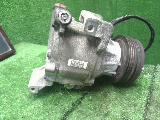 【中古】ムーヴ DBA-LA160S エアコン AC コンプレッサー 88320-B2100- 自社品番250523 S28