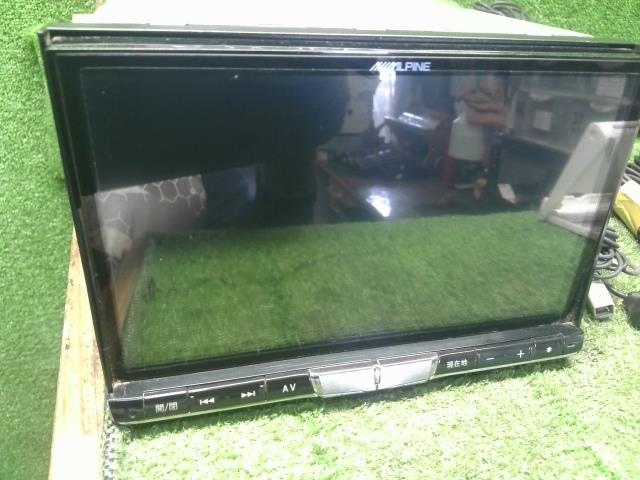 【中古】タント DBA-LA600S カーナビゲーション　アルパイン　ロックあり  自社品番250524 S28