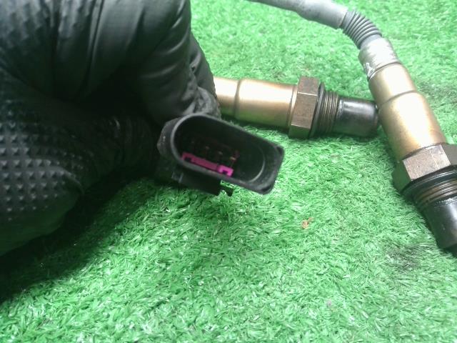 【中古】アウディ A4 DBA-8KCDN オーツーセンサー  自社品番250541