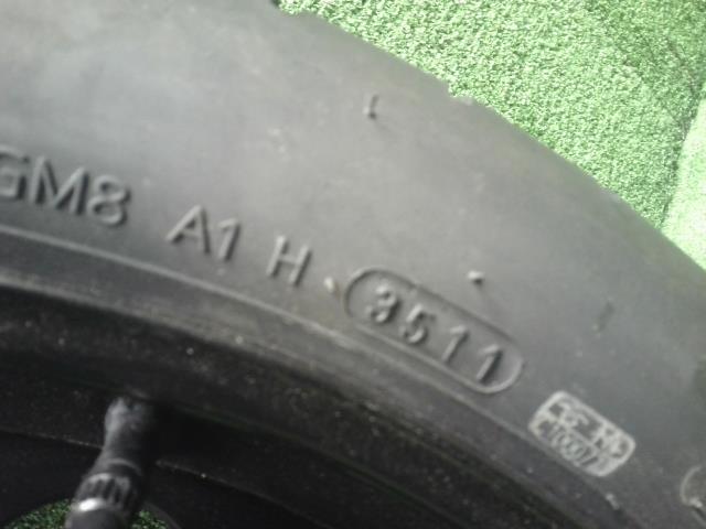 【中古】アウディ A4 DBA-8KCDN タイヤホイールＡＳＳＹ  自社品番250541