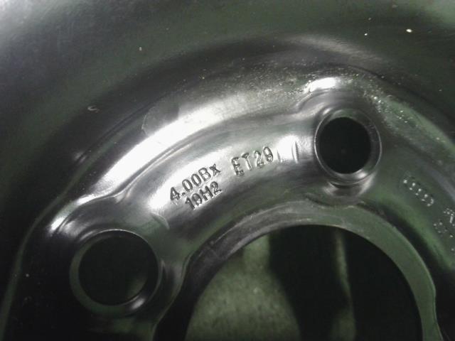 【中古】アウディ A4 DBA-8KCDN タイヤホイールＡＳＳＹ  自社品番250541