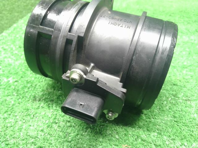 【中古】アウディ A4 DBA-8KCDN エアフロメーター  自社品番250541