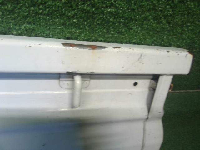 【中古】ミニキャブ GBD-U62T 左アオリ サイドパネル MR990093 自社品番250543 W37