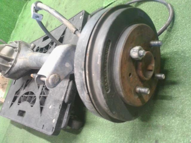 【中古】ミニキャブ GBD-U62T リアアクスル デフホーシング　3711A219 自社品番250543 W37