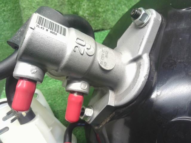 【中古】ミニキャブ GBD-U62T ブレーキマスター　マスターシリンダー　4625A387 自社品番250543 W37