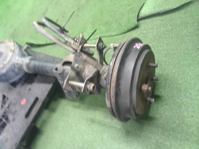 【中古】エブリィ TE-DA62V リアアクスルホーシング　デフホーシング 46510-61HB1 自社品番250545