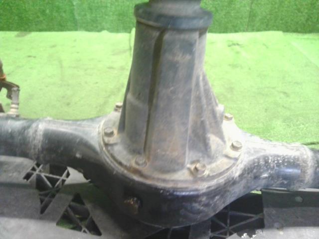 【中古】エブリィ TE-DA62V リアアクスルホーシング　デフホーシング 46510-61HB1 自社品番250545