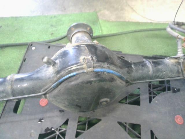 【中古】エブリィ TE-DA62V リアアクスルホーシング　デフホーシング 46510-61HB1 自社品番250545