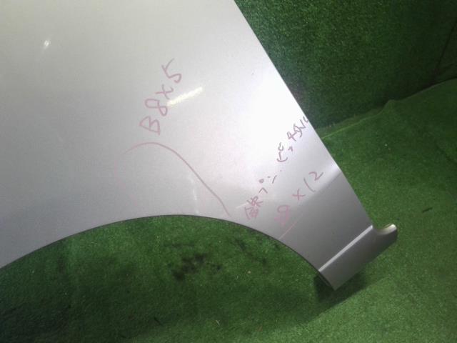 【中古】アルト LA-HA23S 左フロントフェンダー　助手席側 57717-76G00 自社品番250547 ZA4