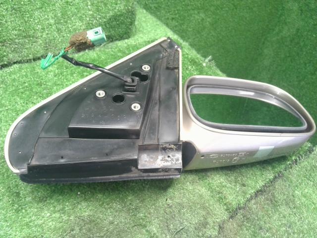 【中古】アルト LA-HA23S 右ドアミラー　サイドミラー　運転席側 84701-84G50-ZA4 自社品番250547 ZA4