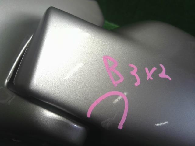 【中古アルト LA-HA23S 左ドアミラー　サイドミラー　助手席側 84702-84G50-ZA4 自社品番250547 ZA4