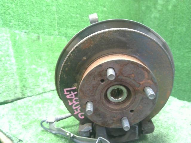 【中古】アルト LA-HA23S 左フロントナックルハブ　助手席側 45150-76810 自社品番250547 ZA4