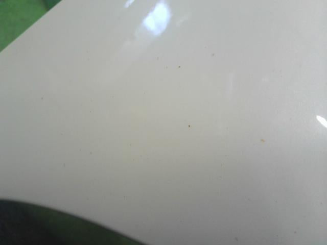 【中古】プリウス DAA-ZVW30 右フロントフェンダー　運転席側 53801-47050 自社品番250554 070