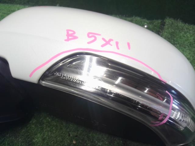 【中古】プリウス DAA-ZVW30 左ドアミラー　サイドミラー　助手席側 87910-47140 自社品番250554 070