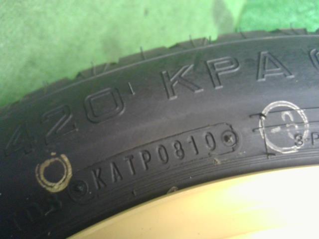 【中古】プリウス DAA-ZVW30 スペアタイヤ 16インチ 42611-20840 自社品番250554 070