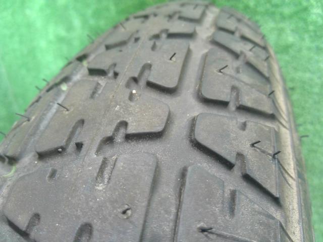 【中古】プリウス DAA-ZVW30 スペアタイヤ 16インチ 42611-20840 自社品番250554 070
