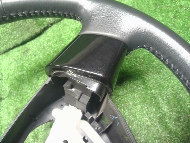 【中古】タント DBA-L375S ステアリングホイール ハンドル 45102-B2160-B0 自社品番250555 W24