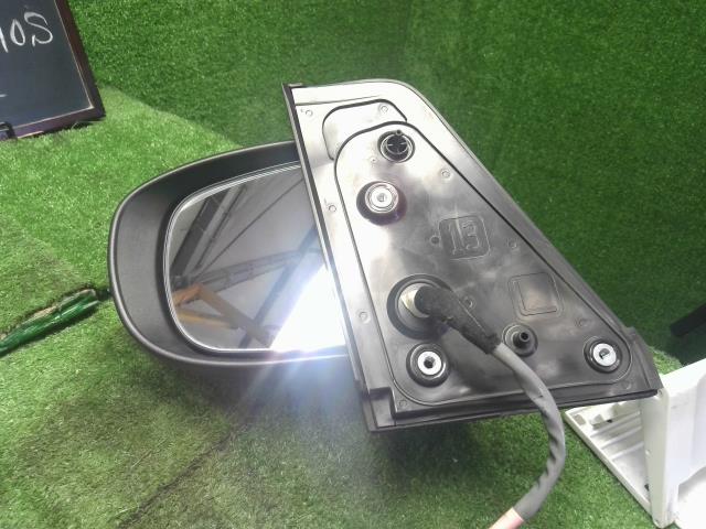 【中古】タント DBA-LA610S 左ドアミラー　サイドミラー　助手席側 87940-13S20 自社品番250557 X07