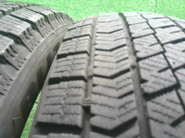 【中古】14インチ 冬 スタッドレスタイヤ 155/65R14 2本 ブリヂストン BLIZZAK VRX2 24年製 自社品番250557