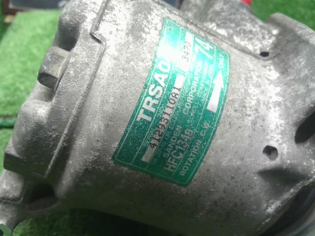 【中古】ライフ CBA-JC2 エアコンコンプレッサー　Ａ／Ｃコンプレッサー 38810-RS8-004 自社品番250560 R536M