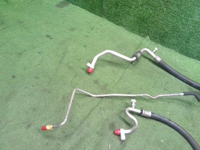 【中古】ライフ CBA-JC2 エアコンホース　パイプ　セット　 80315-SZH-003 自社品番250560 R536M