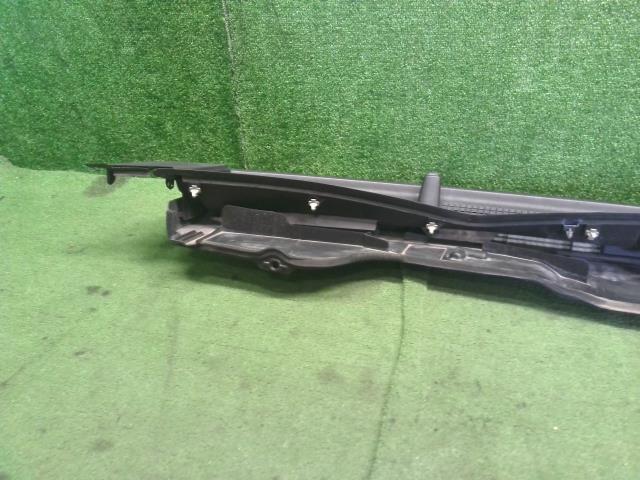 【中古】タント DBA-LA610S カウルトップパネル 55701-B2250 自社品番250563 R59