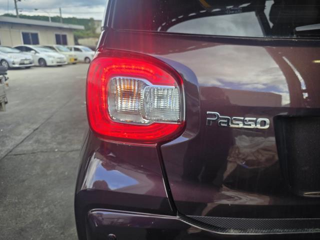 【中古】パッソ 5BA-M700A 左テールランプ 81560-B1160 自社品番250564 R59