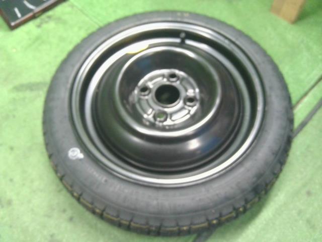 【中古】パッソ 5BA-M700A スペアタイヤ 14インチ 自社品番250564