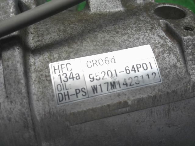 【中古】エブリィ HBD-DA17V　エアコンコンプレッサー　Ａ／Ｃコンプレッサー  自社品番250565 26U