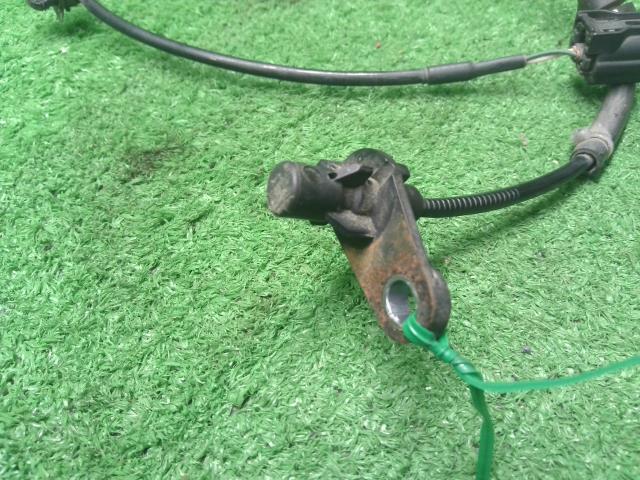 【中古】エブリィ HBD-DA17V 右フロント用　ＡＢＳセンサー  自社品番250565 26U