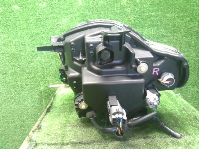 【中古】クロスビー DAA-MN71S 右ヘッドランプ ライト 35120-76R60 自社品番250568 DWY