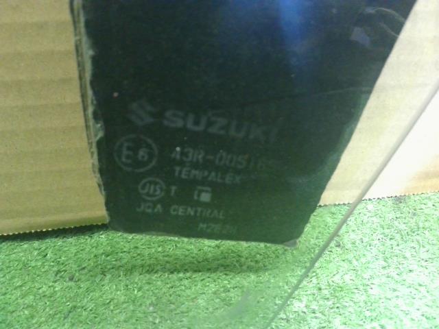 【中古】クロスビー DAA-MN71S 左フロントドアガラス 84502-76R10 自社品番250568 DWY