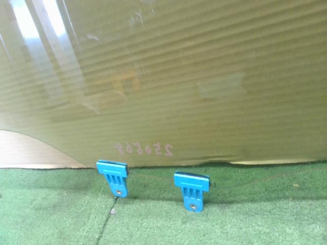 【中古】クロスビー DAA-MN71S 左フロントドアガラス 84502-76R10 自社品番250568 DWY