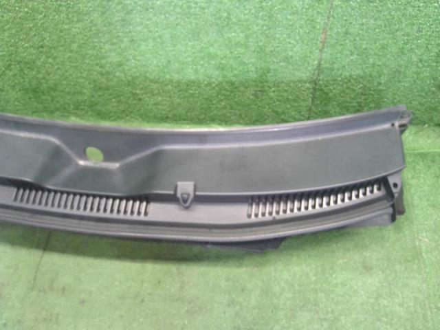 【中古】クロスビー DAA-MN71S カウルトップパネル 72330-76R00-5PK 自社品番250568 DWY