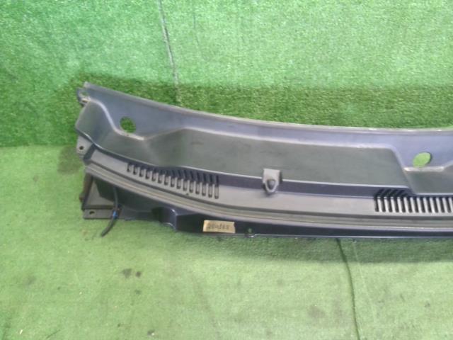 【中古】クロスビー DAA-MN71S カウルトップパネル 72330-76R00-5PK 自社品番250568 DWY