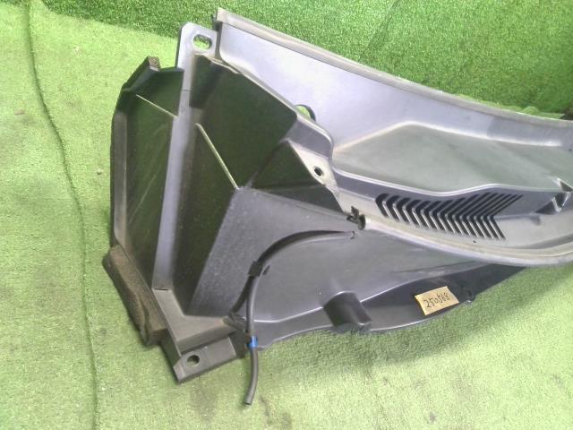 【中古】クロスビー DAA-MN71S カウルトップパネル 72330-76R00-5PK 自社品番250568 DWY