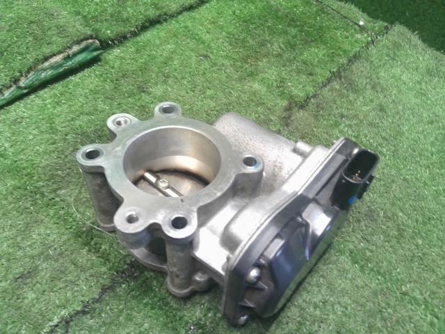 【中古】クロスビー DAA-MN71S スロットルボディ 13400-76R00 自社品番250568 DWY