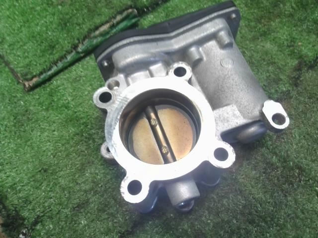 【中古】クロスビー DAA-MN71S スロットルボディ 13400-76R00 自社品番250568 DWY