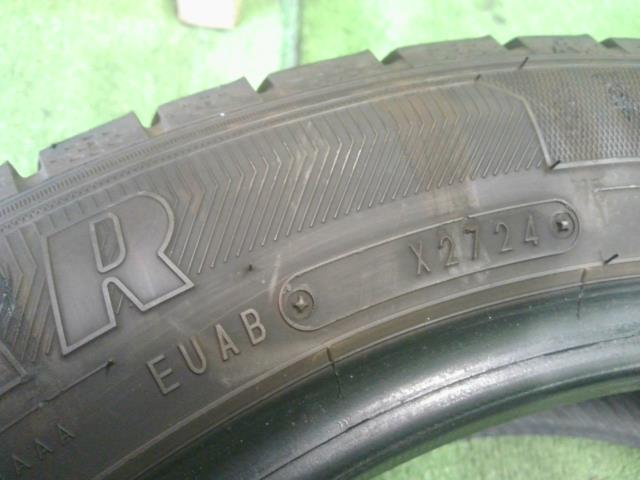 【中古】16インチ 冬 スタッドレスタイヤ 1本 175/60R16 グッドイヤー 24年製   自社品番250568